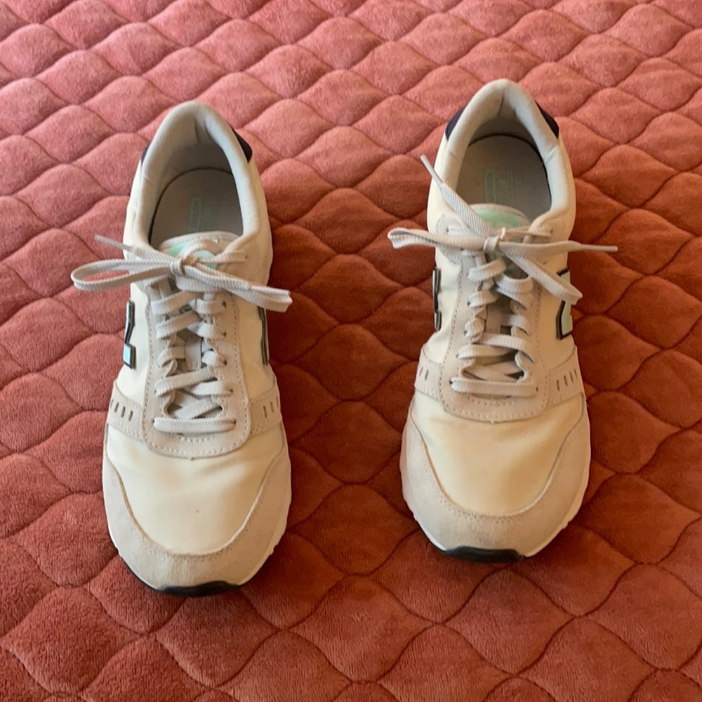 Sneaker